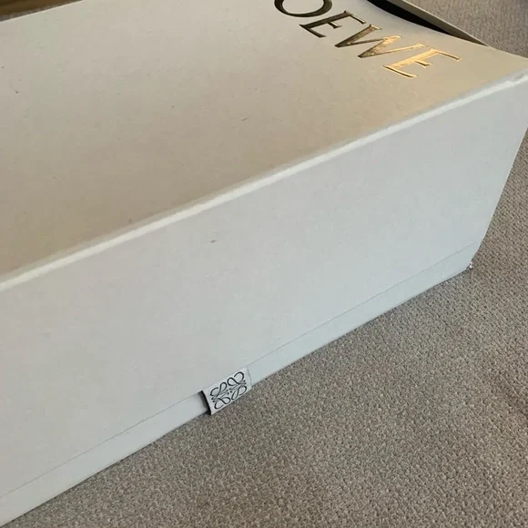 NWT size 41 monogram canvas Loewe Beige and White Sneakers - Picture 2 of 8